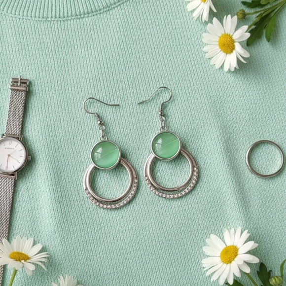 Earrings - Picture 2 of 6